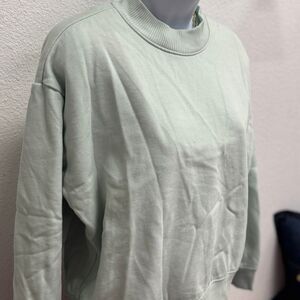 Mint Green Pullover Sweatshirt - Size M